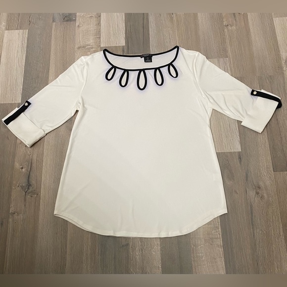 Cocomo Tops - Cocomo Keyhole Blouse White Black Trim Sleeve 1/2 Scoop Neck Top Womens Size PXL